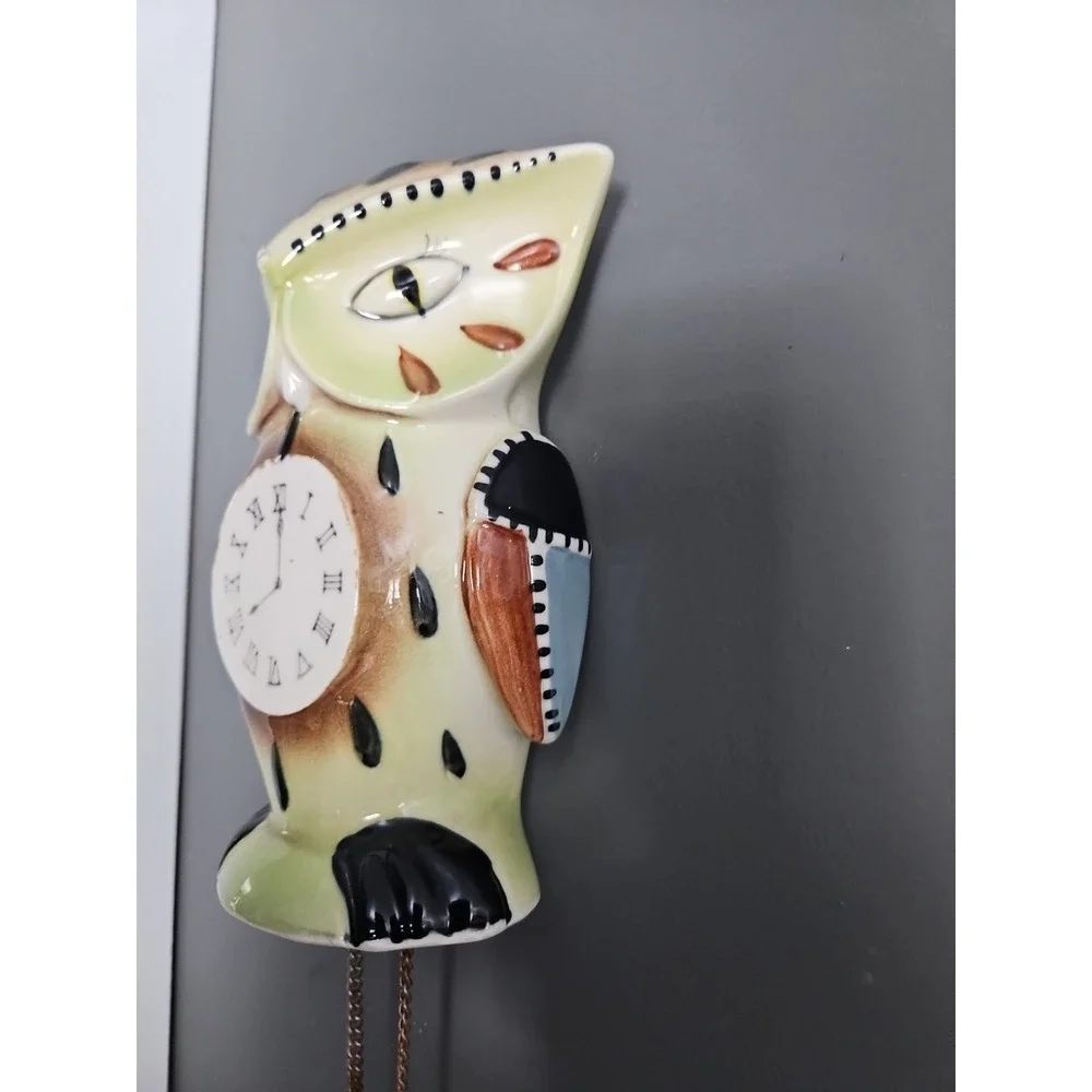 RARE Vintage Anthropomorphic Owl Wall Pocket Mid Century Clock